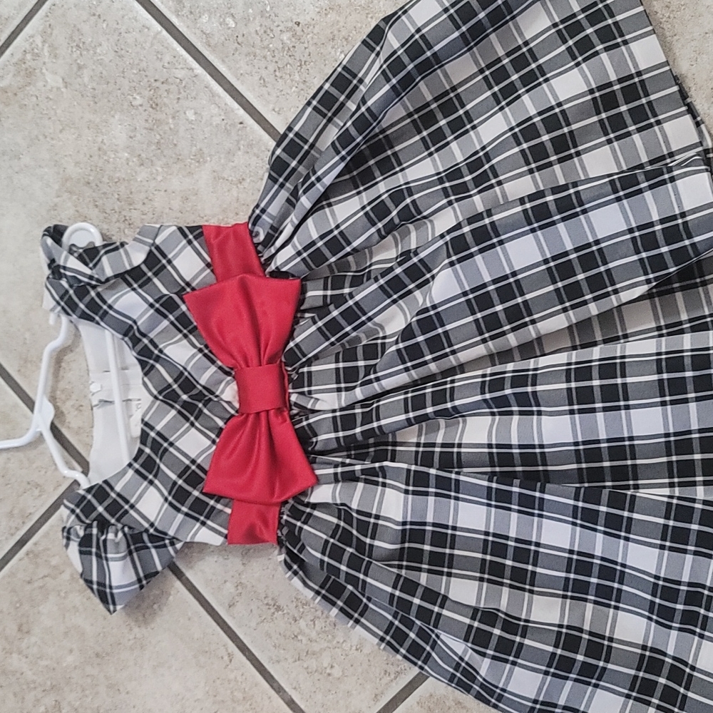 Girls party dress